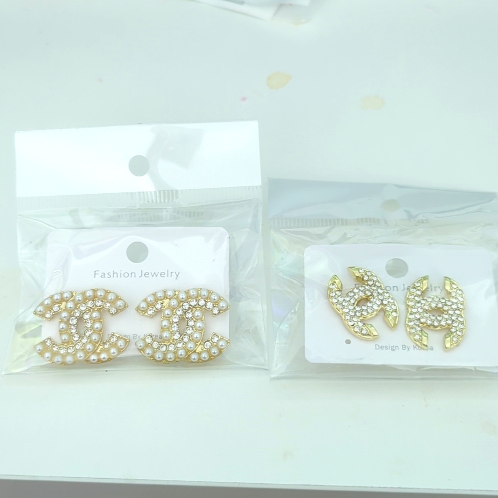 Gold earrings